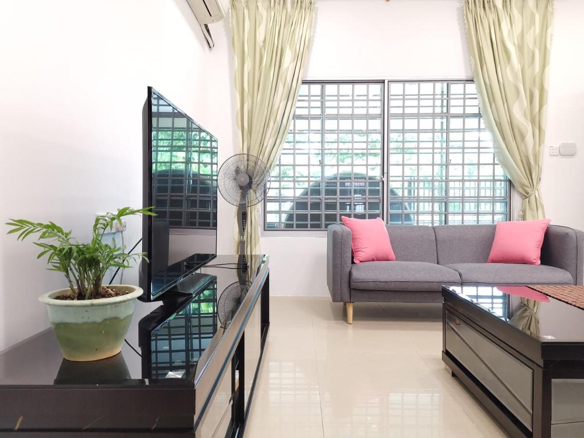 Nansang One Homestay 8Pax 4Rooms Sibu Exterior foto